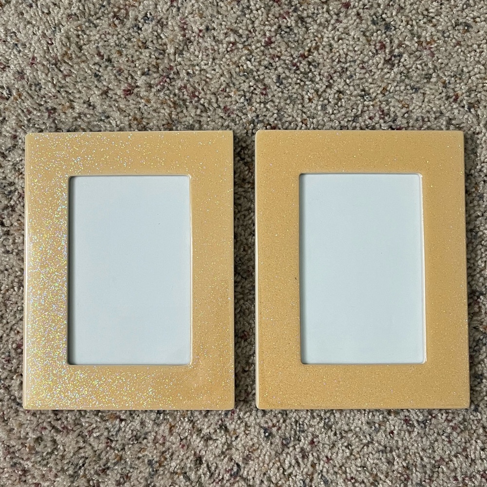 Sparkly picture frames! Standard photo size